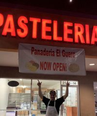 Pastelería y Panadería El Güero