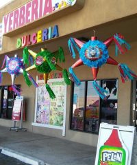 Yerberia Dulceria La Piñata Mexicana